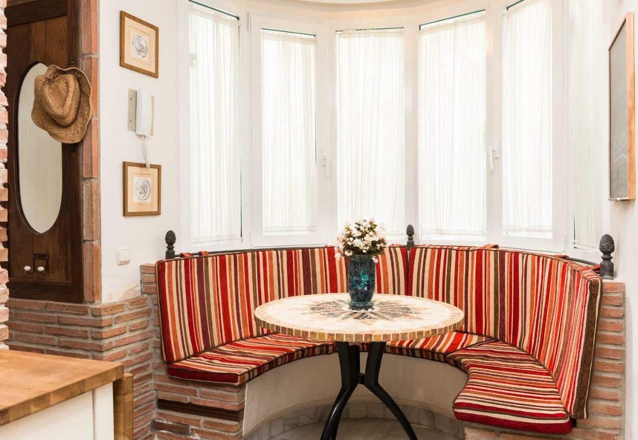 Marbella Center Beachfront With Private Patio Ngoại thất bức ảnh