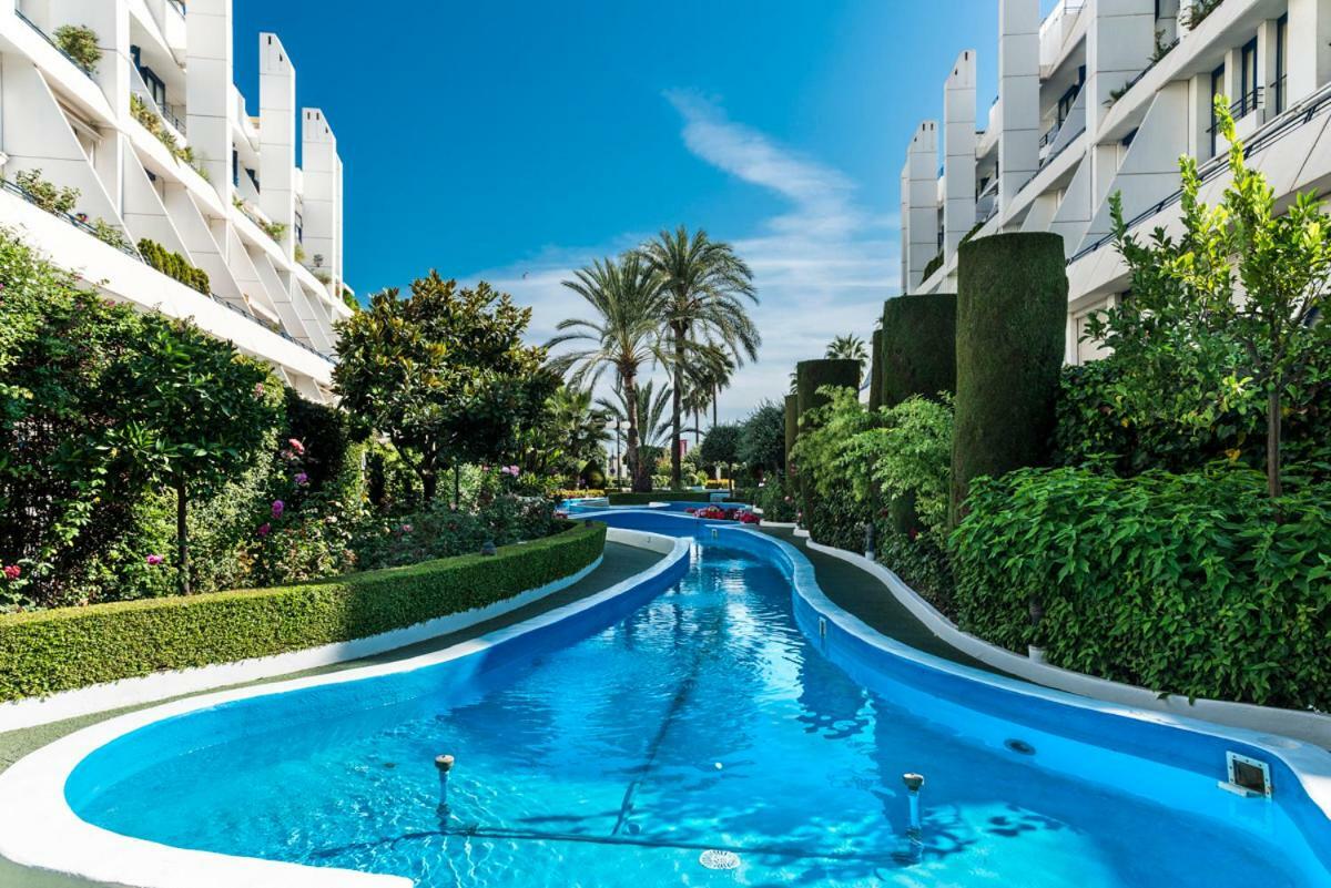 Marbella Center Beachfront With Private Patio Ngoại thất bức ảnh